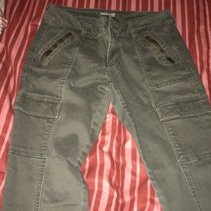 Gap women’s khakis
